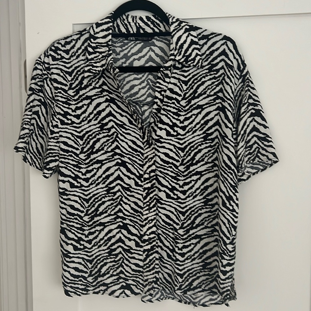 Zara zebra print button down